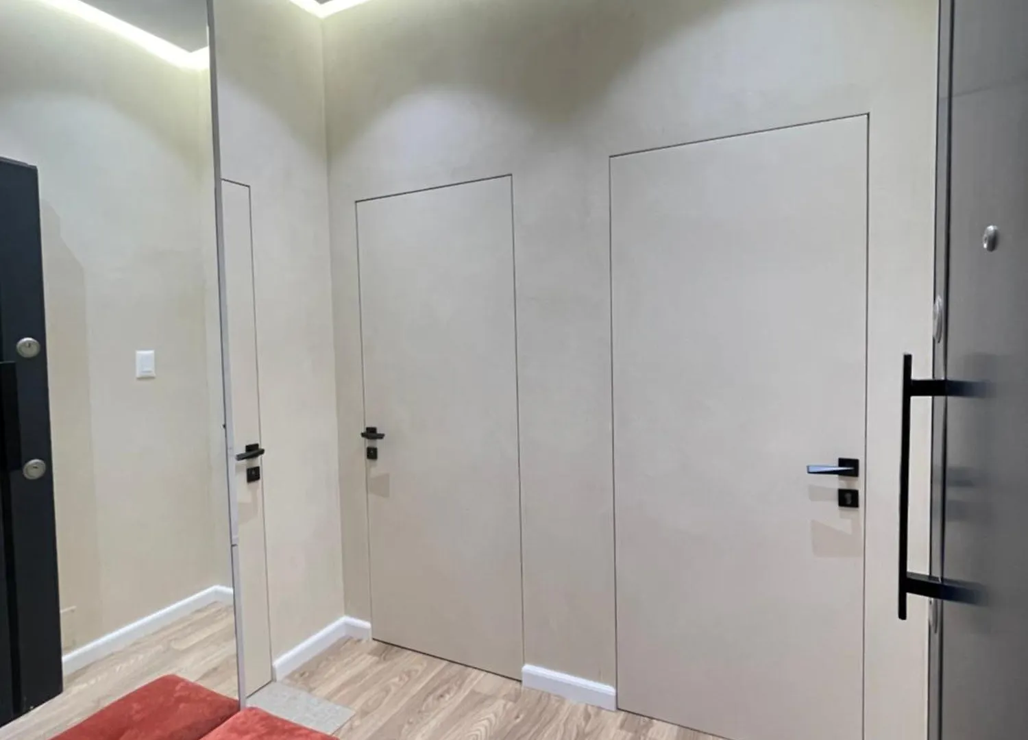 アパート Emy Apartament ティラナ