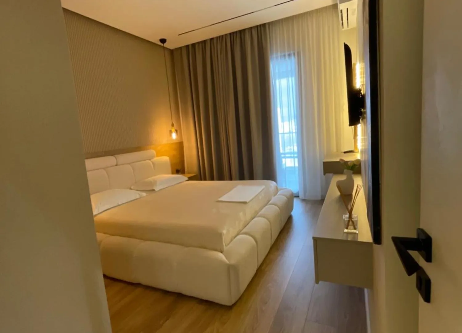 Emy Apartament ティラナ アパート
